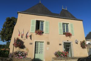 Mairie Parne-Sur-Roc